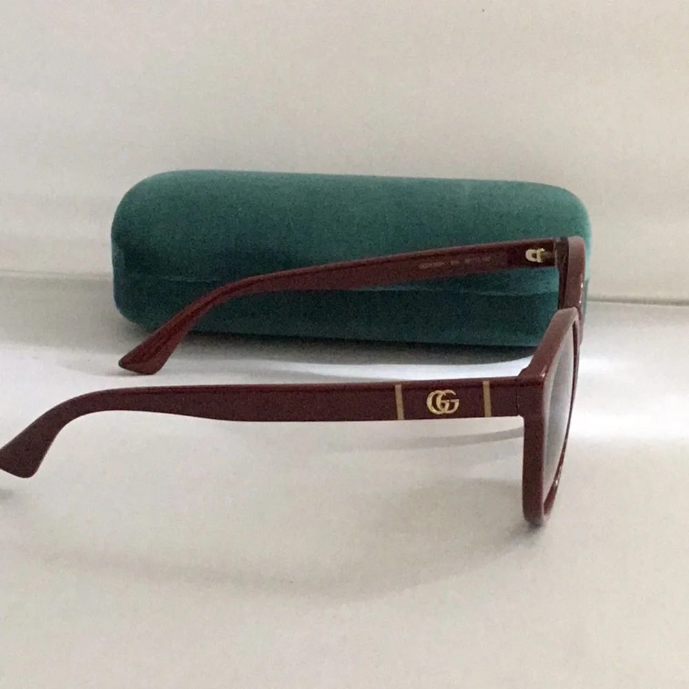 GUCCI SUNGLASSES FOR LADIES. - Picture 4 of 11